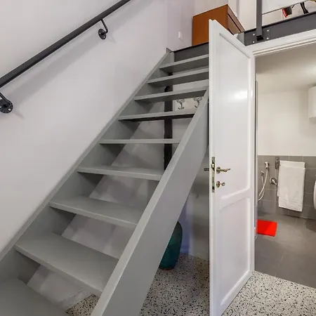 Apartment Il Cardellino - A Loft At The Colosseum Rome