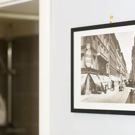 Il Cardellino - A Loft At The Colosseum Apartment *
